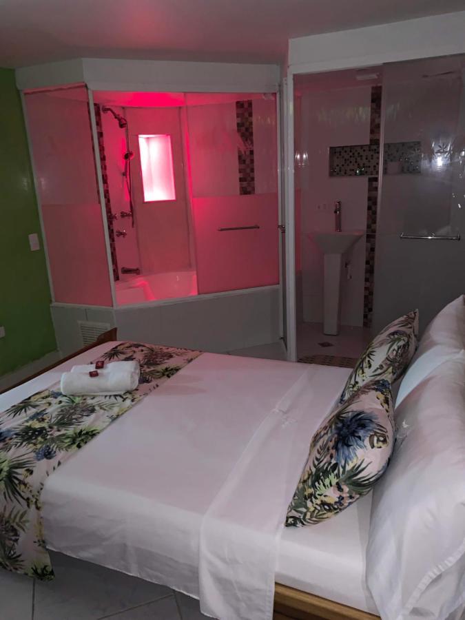 Hotel Las Guacamayas Guatape Bagian luar foto