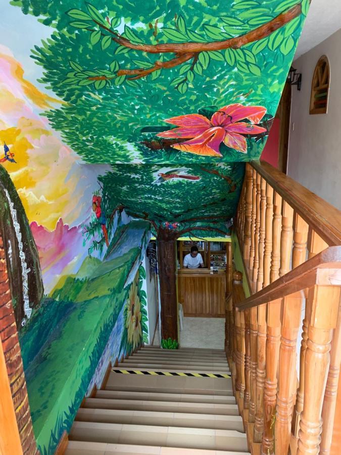 Hotel Las Guacamayas Guatape Bagian luar foto